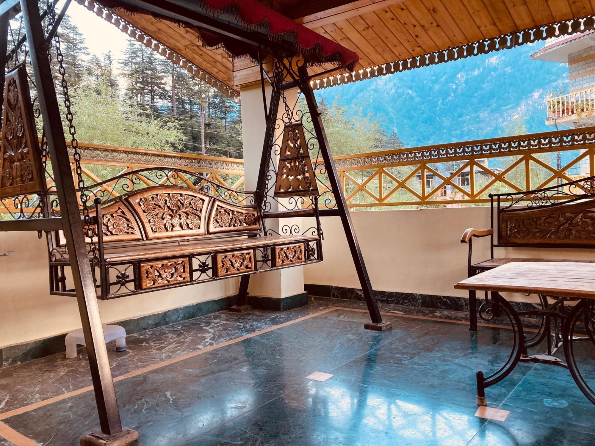 Woods Villa Cottage, Manali Екстер'єр фото