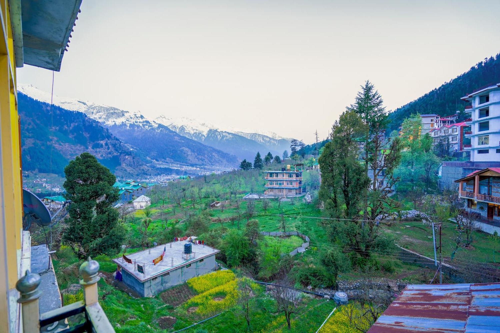Woods Villa Cottage, Manali Екстер'єр фото