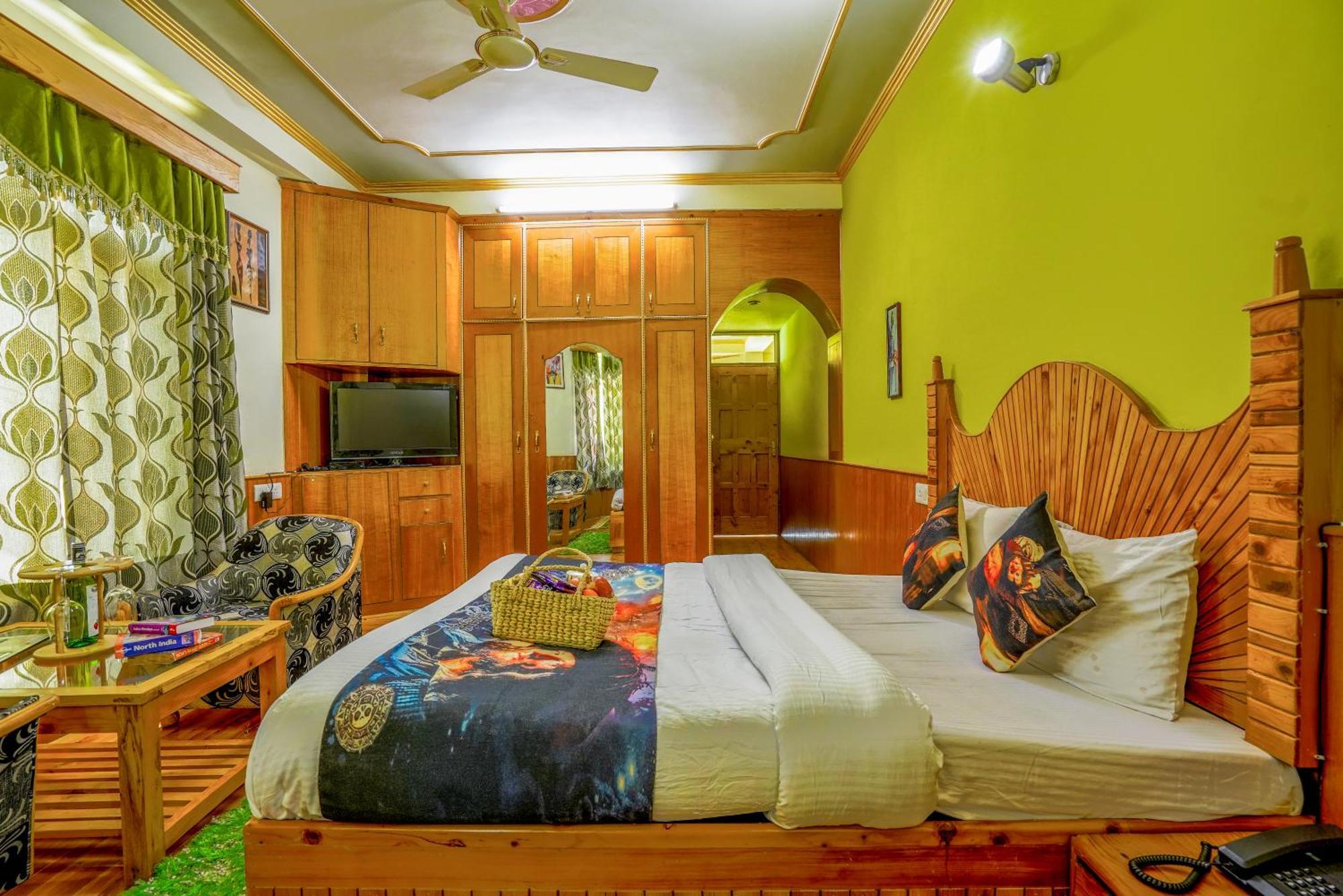 Woods Villa Cottage, Manali Екстер'єр фото
