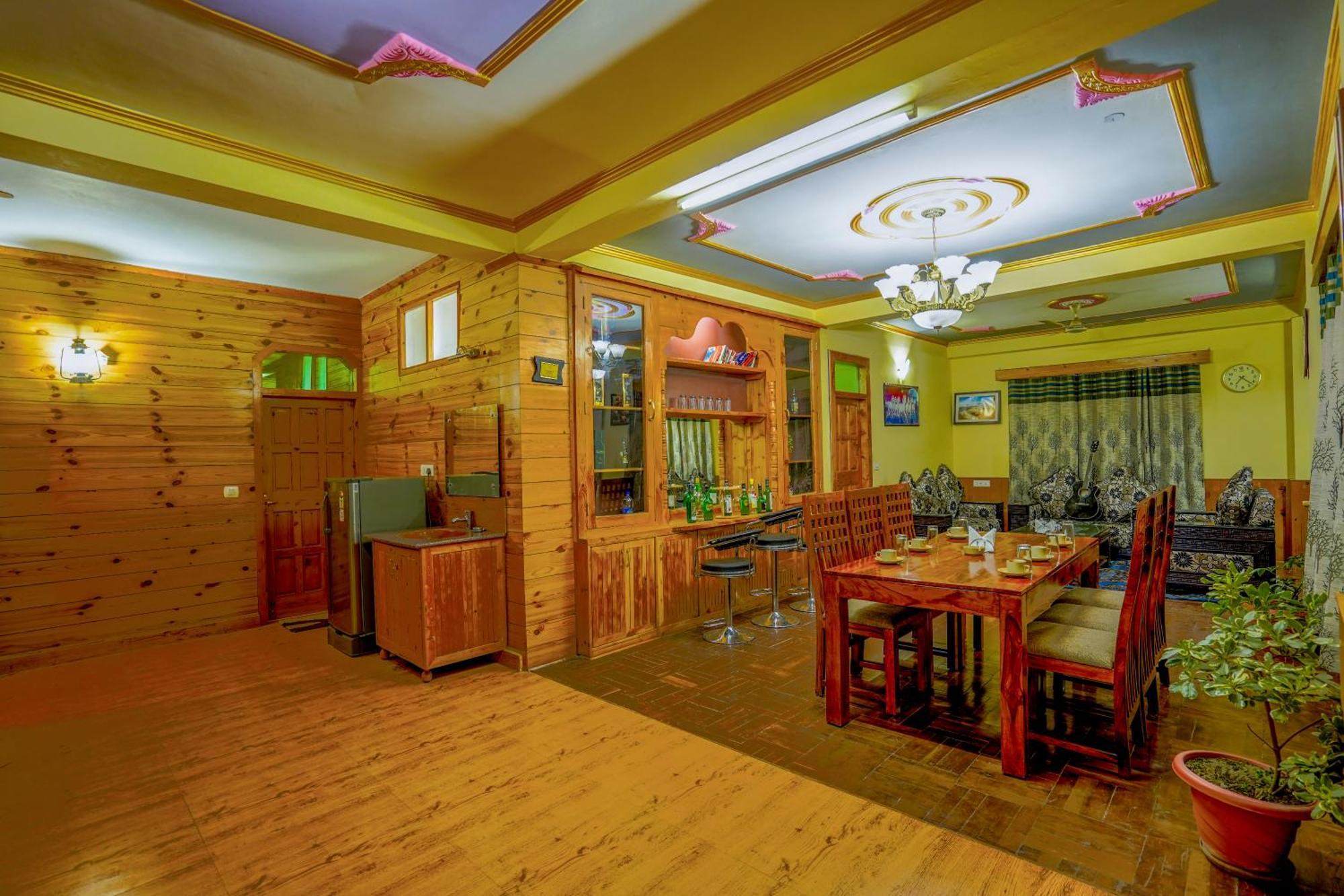 Woods Villa Cottage, Manali Екстер'єр фото