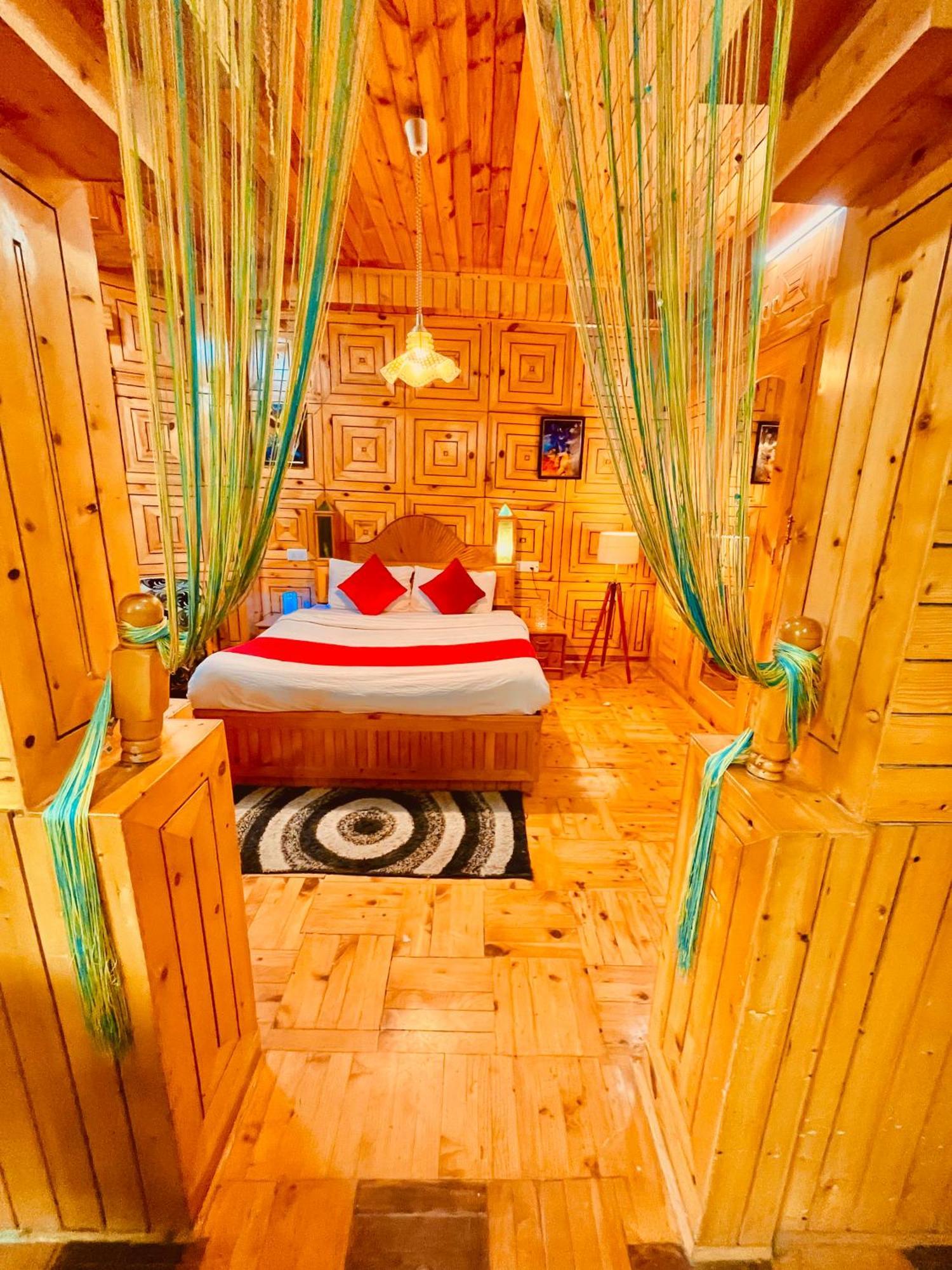 Woods Villa Cottage, Manali Екстер'єр фото