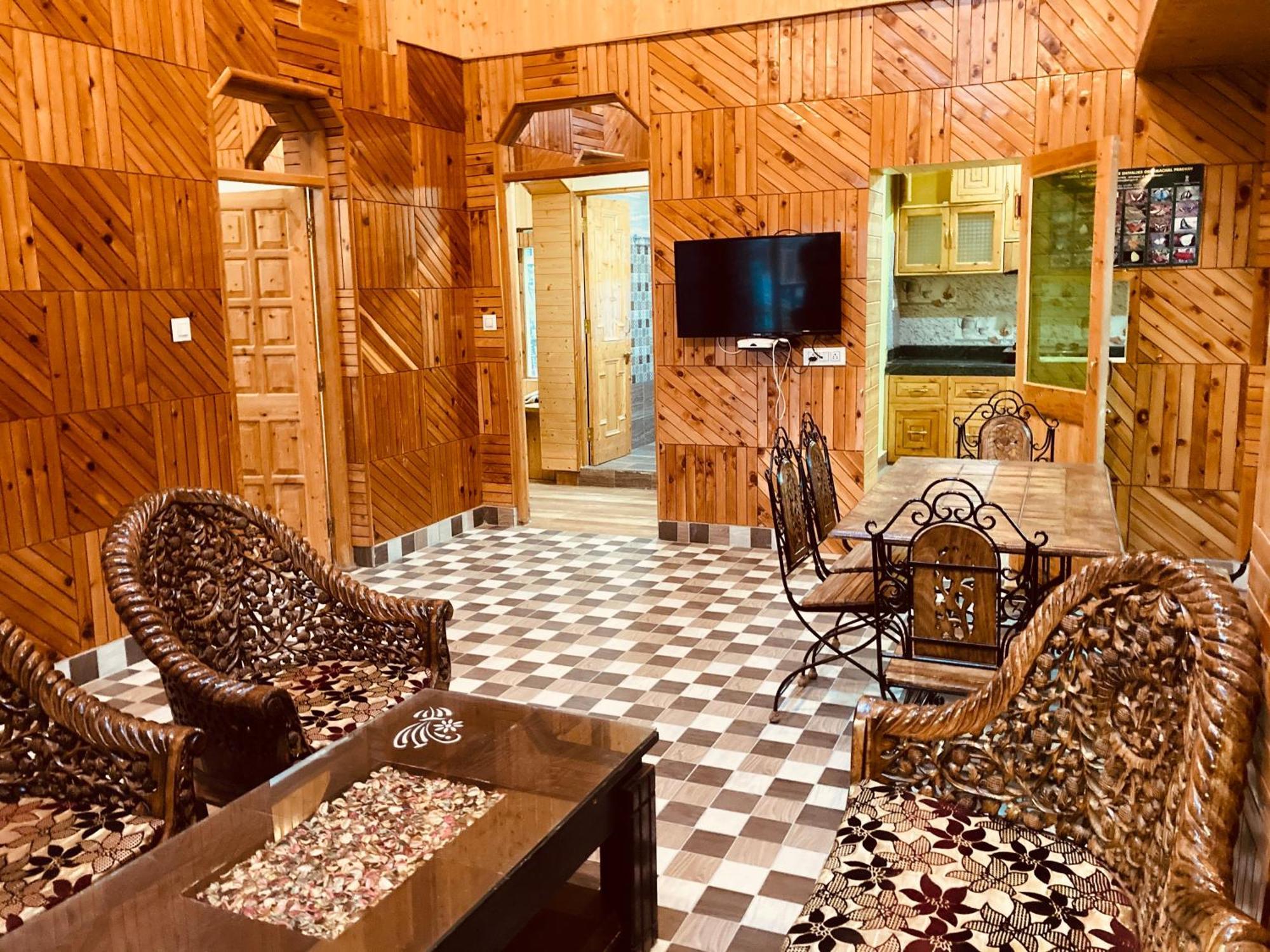Woods Villa Cottage, Manali Екстер'єр фото