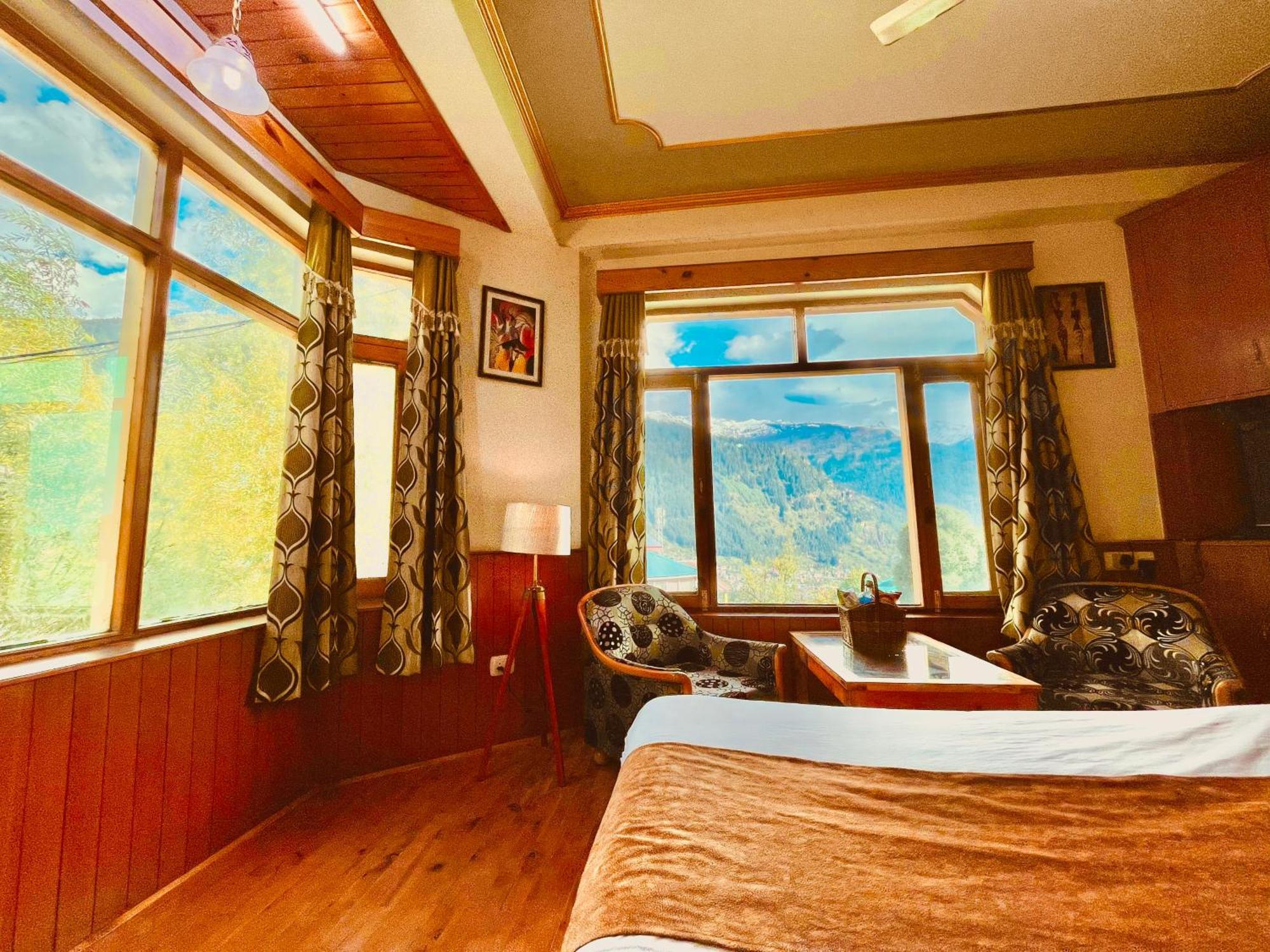 Woods Villa Cottage, Manali Екстер'єр фото