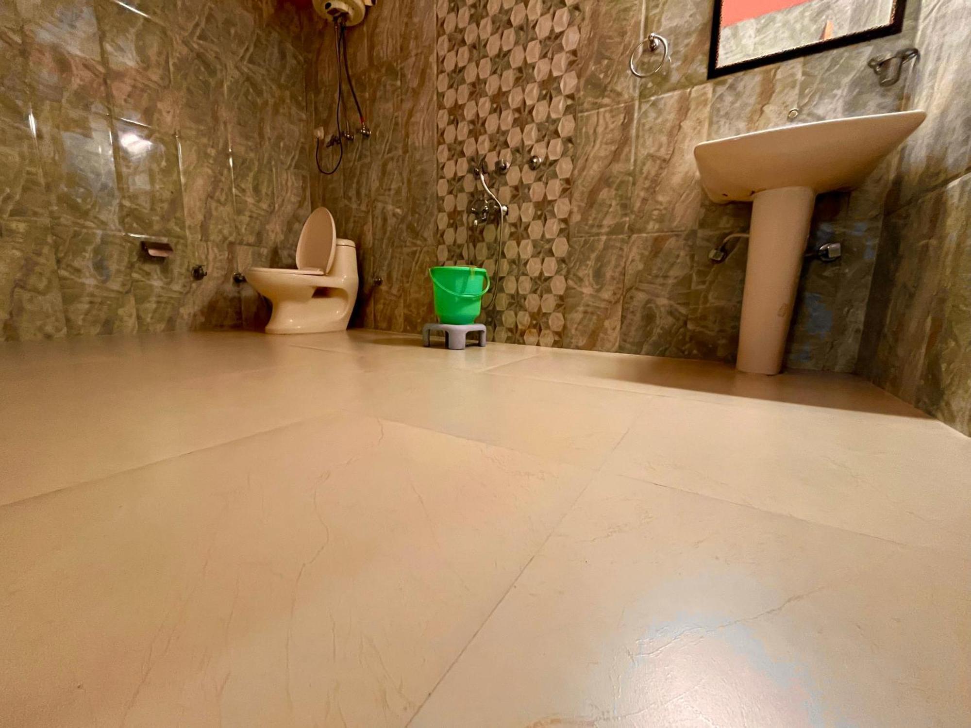 Woods Villa Cottage, Manali Екстер'єр фото