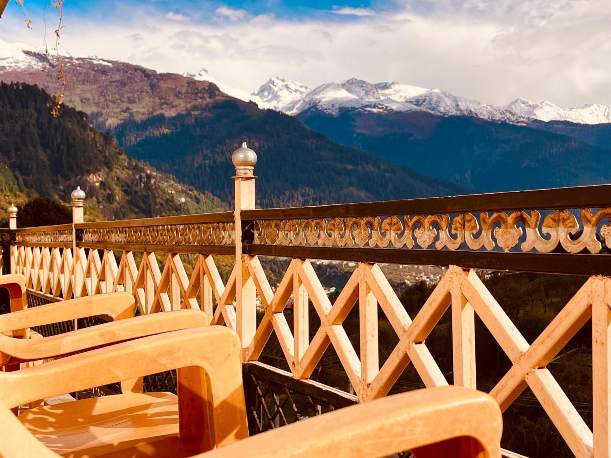 Woods Villa Cottage, Manali Екстер'єр фото