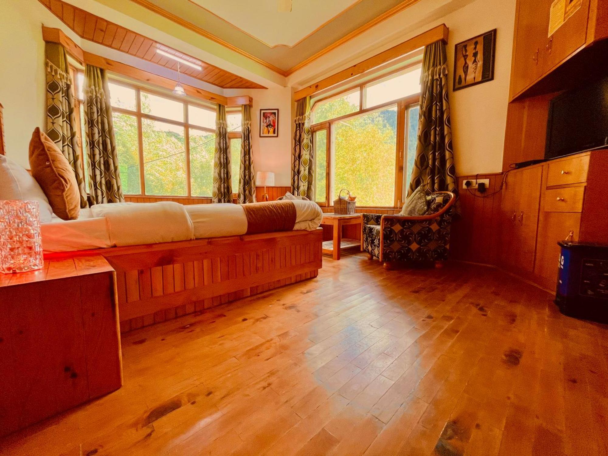 Woods Villa Cottage, Manali Екстер'єр фото